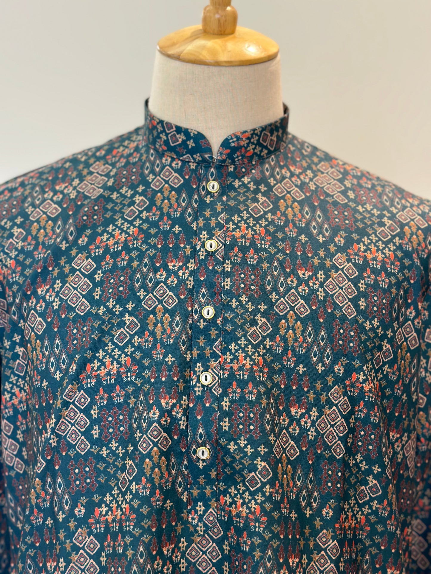 SM0625-01-09 Bottle Green Printed Cotton Kurta