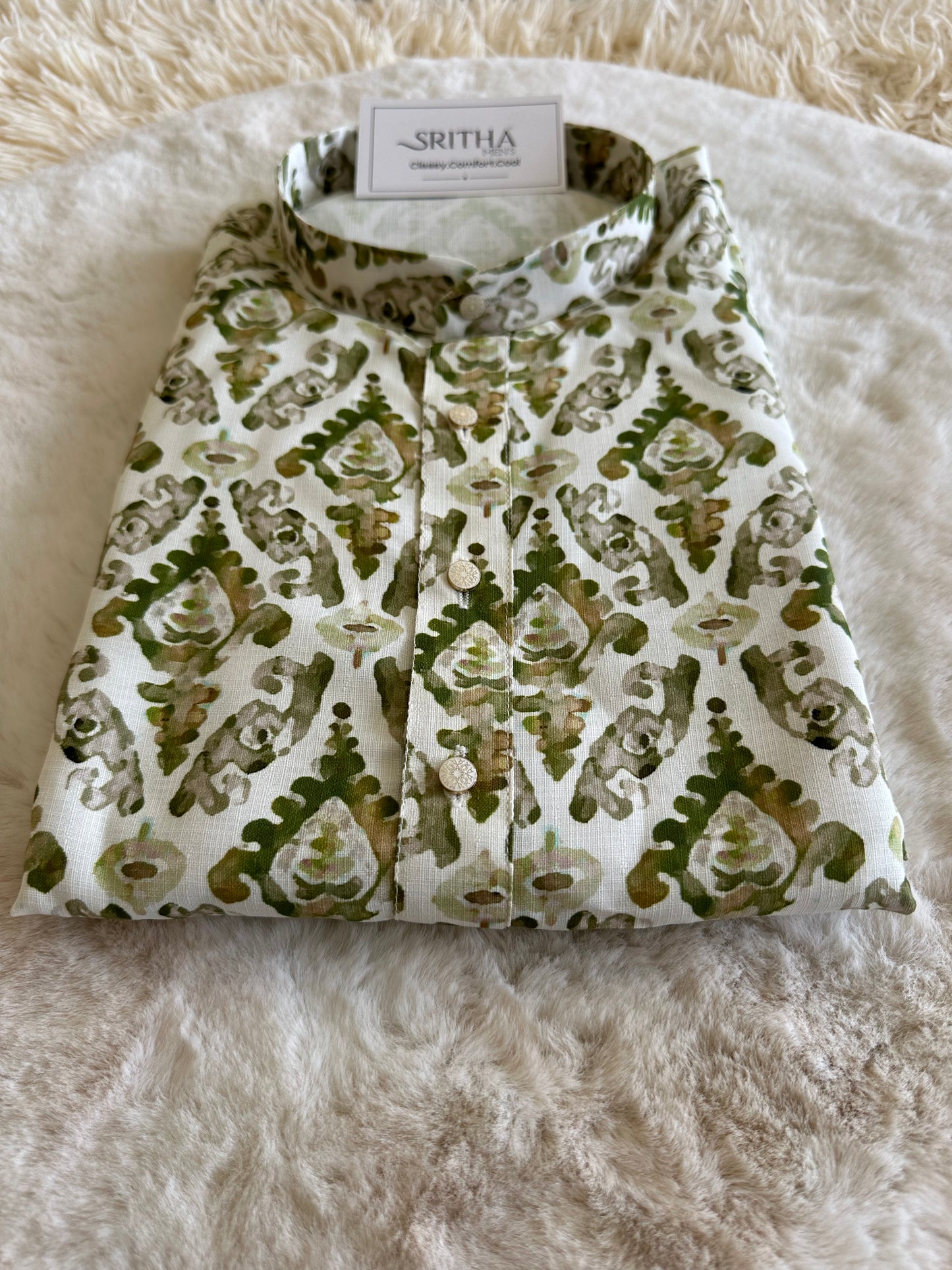 SM0724-01-06
Leaf Green & White Viscose Cotton Kurta