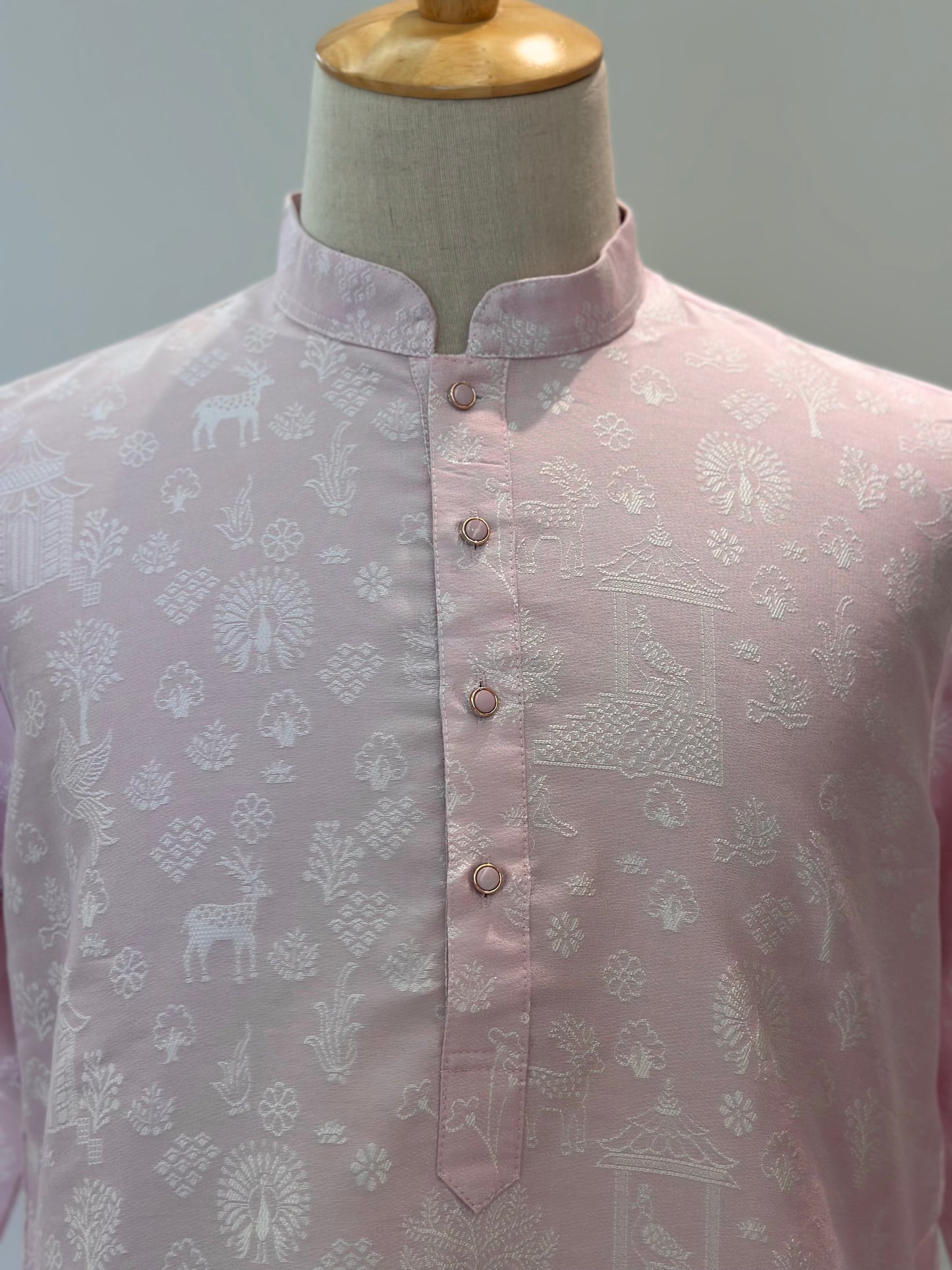 SM0825-02-02 Light Pink & Silver Motif Jacquard Silk Blend Kurta Set