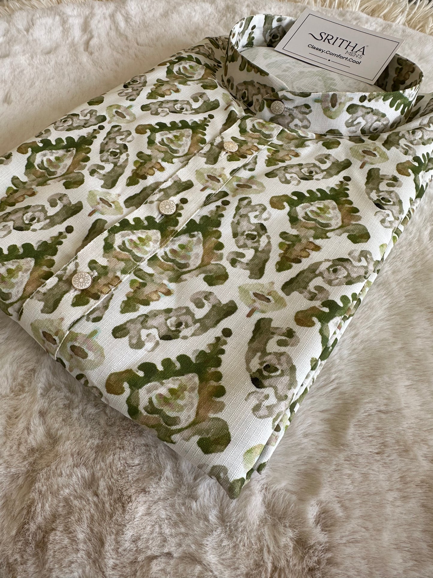 SM0724-01-06
Leaf Green & White Viscose Cotton Kurta