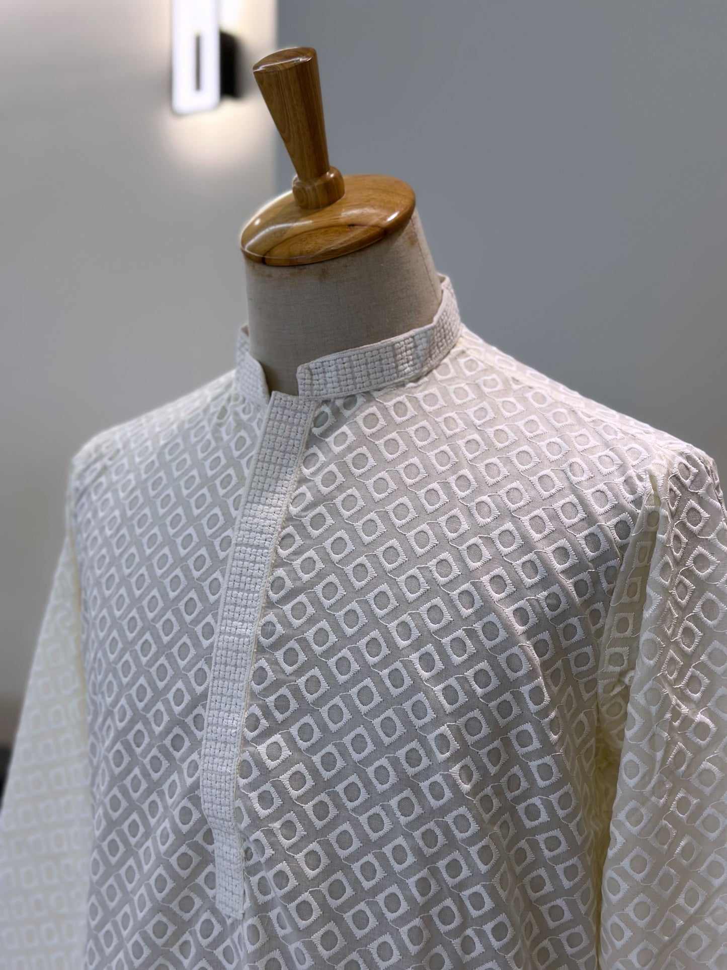SM0524-03-07 Off White Embroidery Cotton Kurta