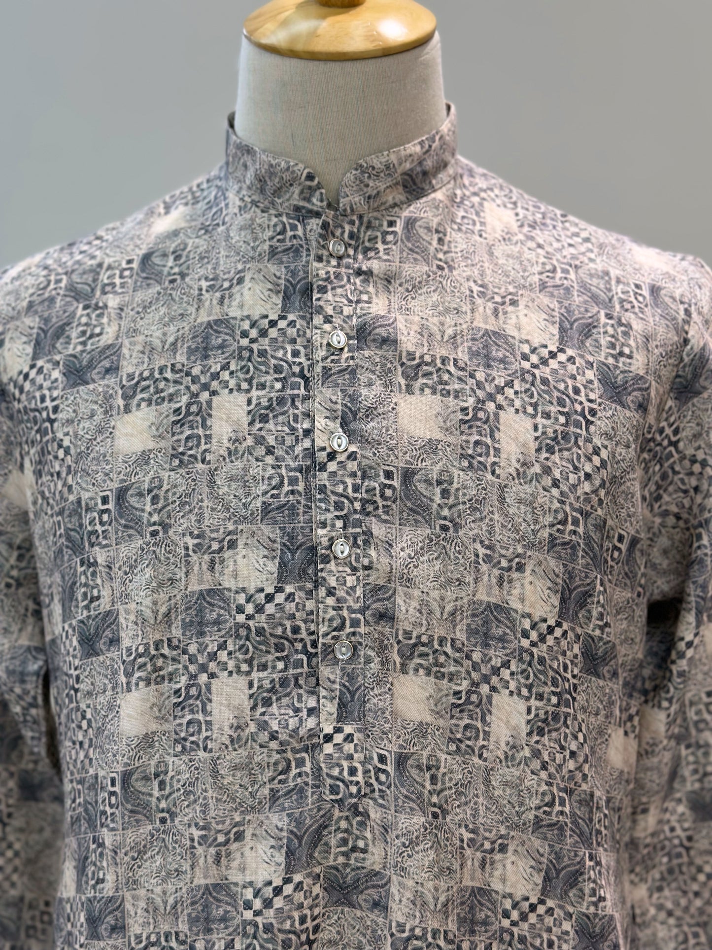 SM0624-01-08 Grey & White Cotton Blend Kurta