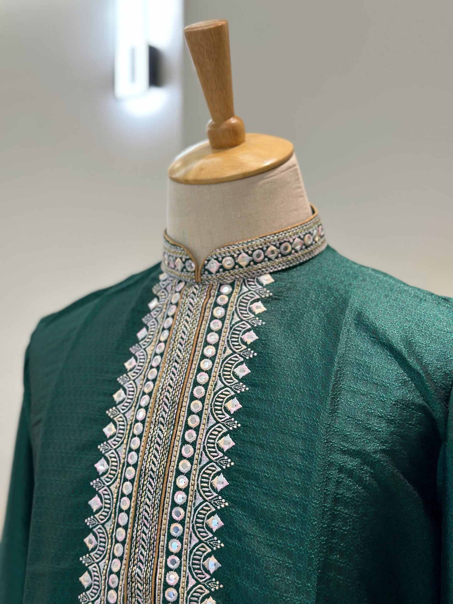 SM0424-04-02 Dark Green & Pink Embroidery Work Silk Blend Kurta Set