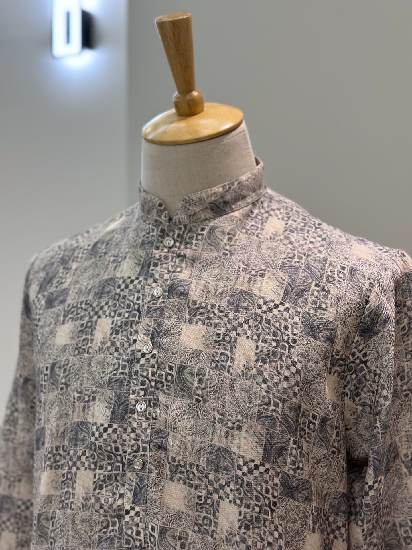 SM0624-01-08 Grey & White Cotton Blend Kurta