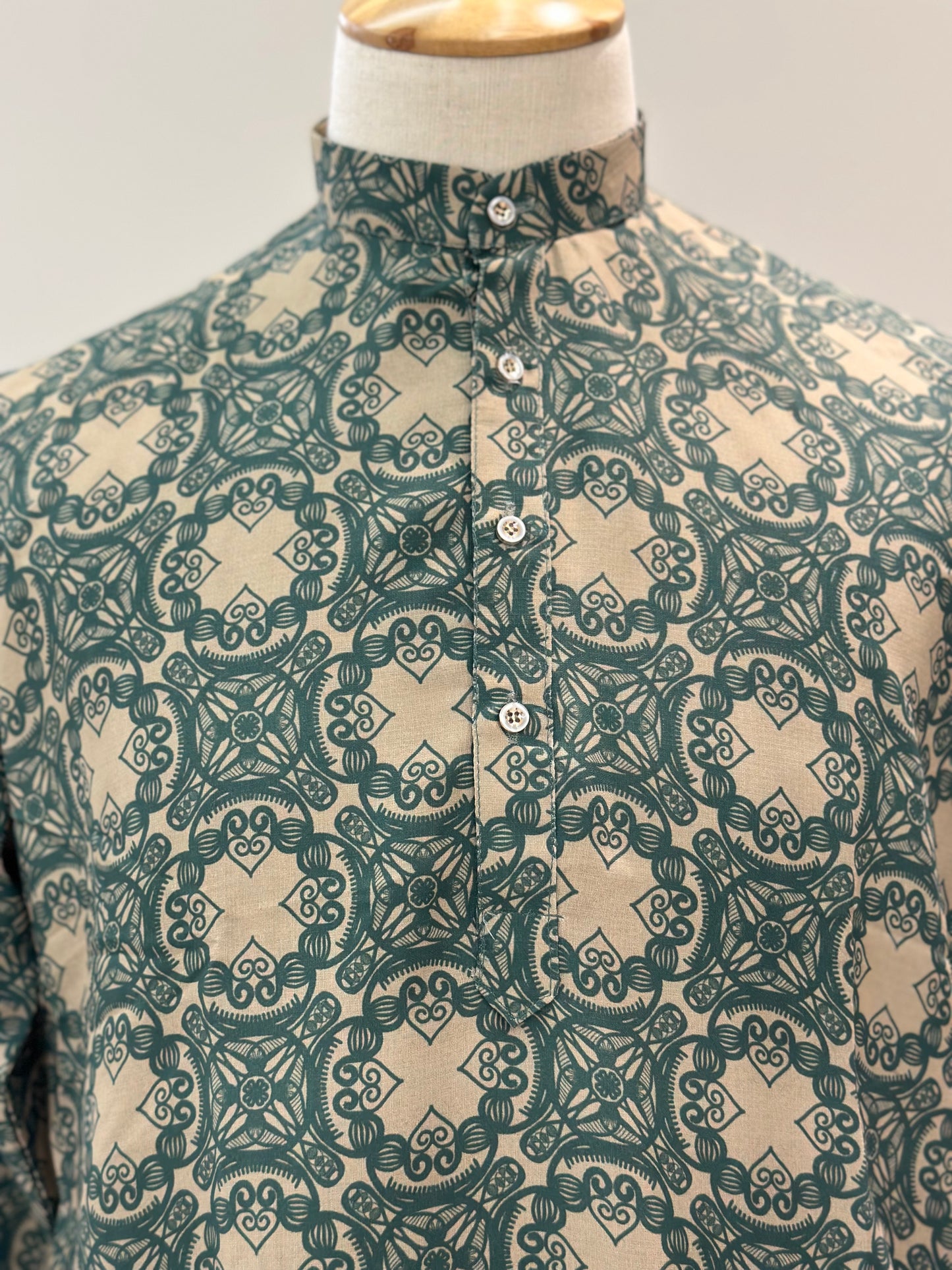 SM0924-01-05 Light Khaki & Green Viscose Kurta