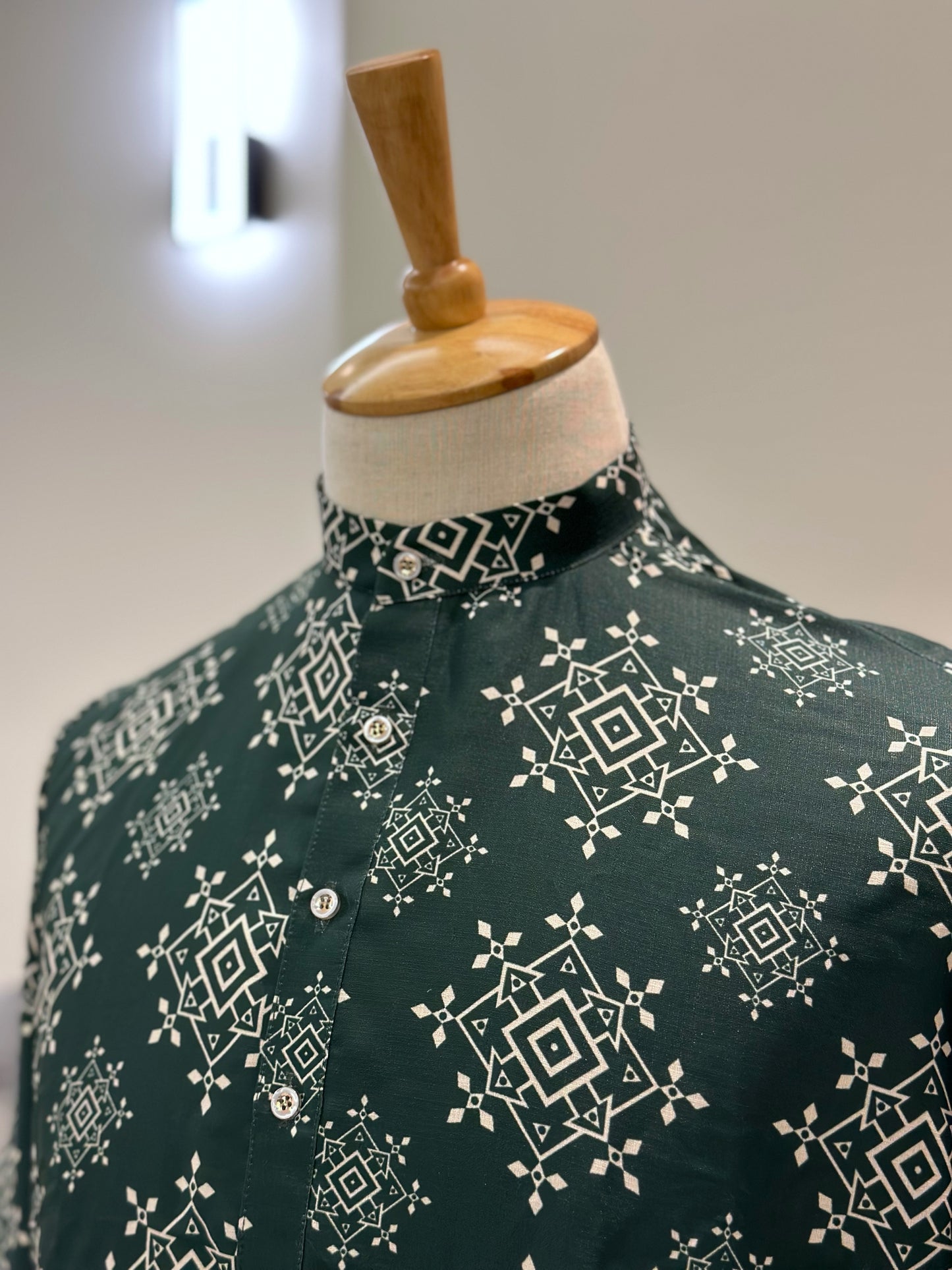 SM0924-01-14 Bottle Green Kolam Design Viscose Kurta