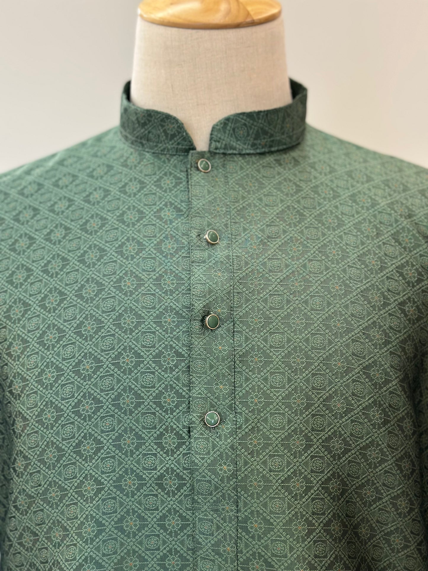 SM0425-02-03 Green Geometry & Floral Silk Blend Kurta Set