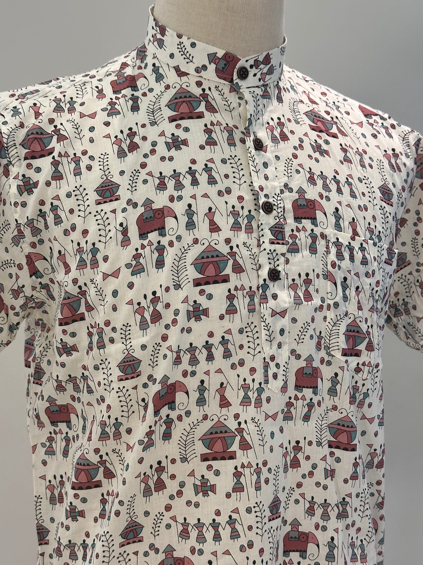 SM0326-16-01 White Base Tribe Print Short Cotton Kurta