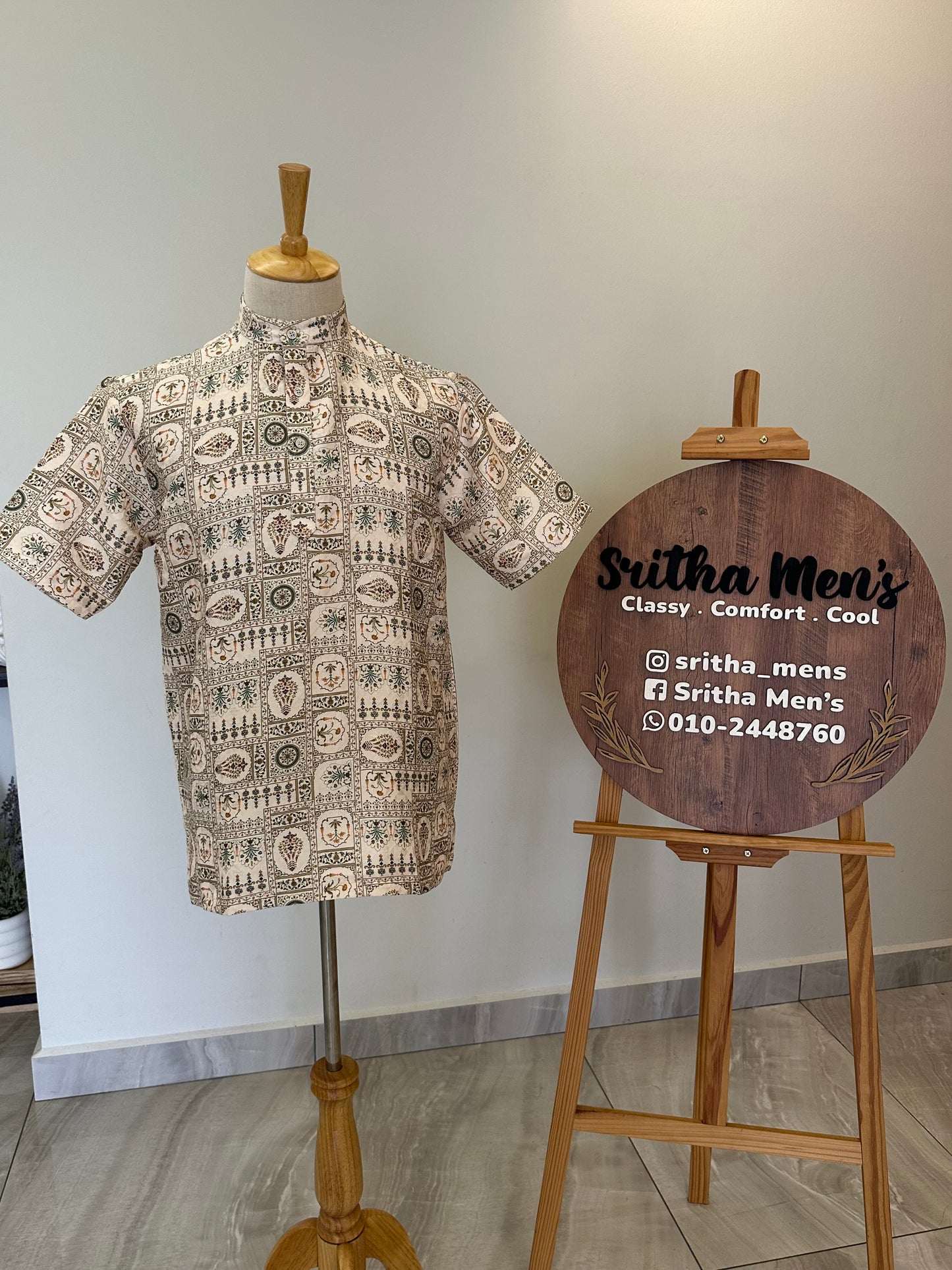 SM0925-18-03 Off White Green Sequins Short Kurta