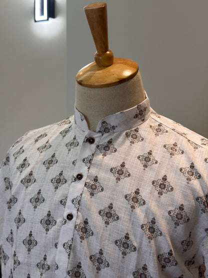 SM0326-18-04 White Brown Small Mandala Print Short Cotton Kurta