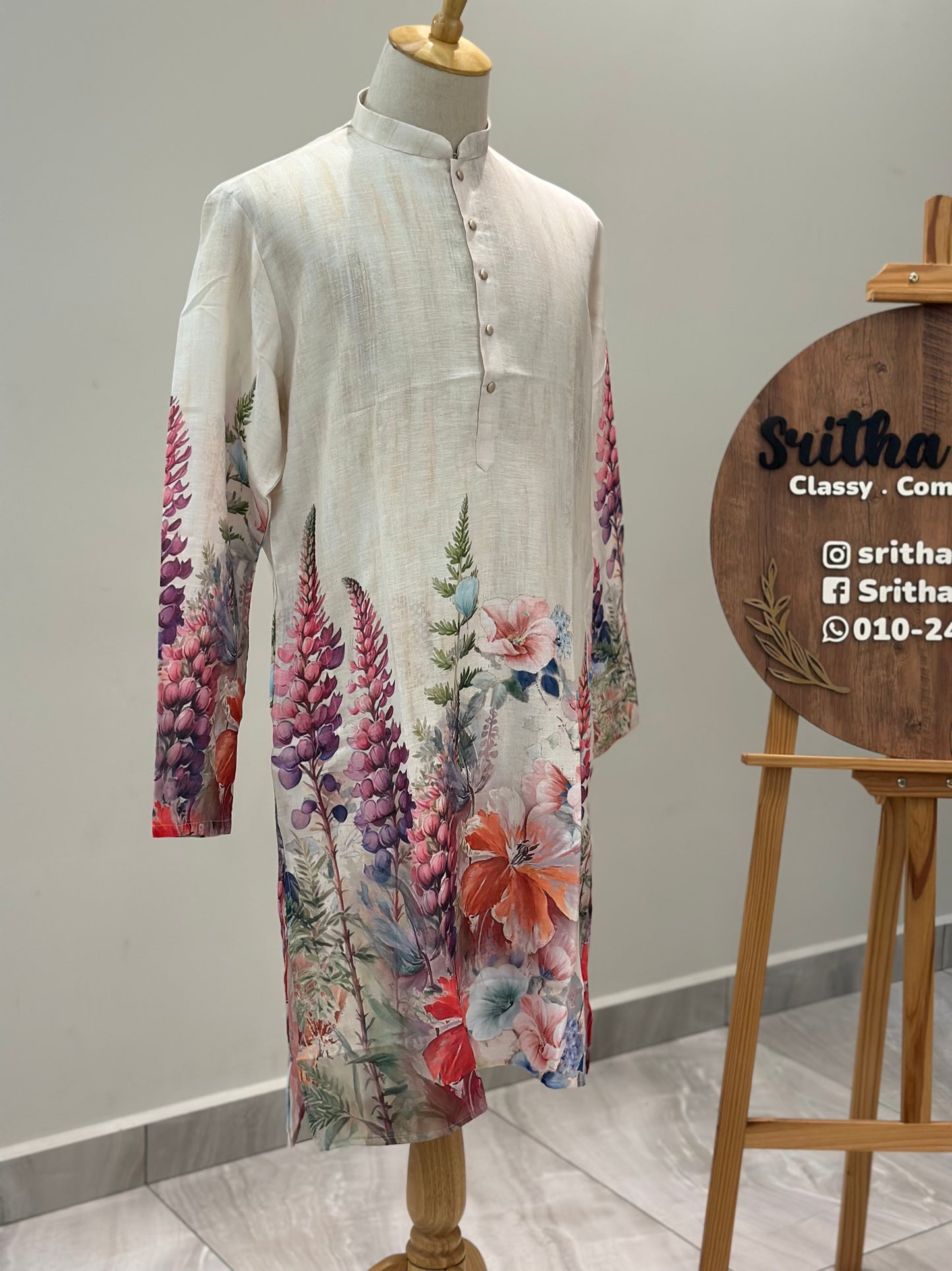 SM0825-01-10 Off White Floral Cotton Kurta