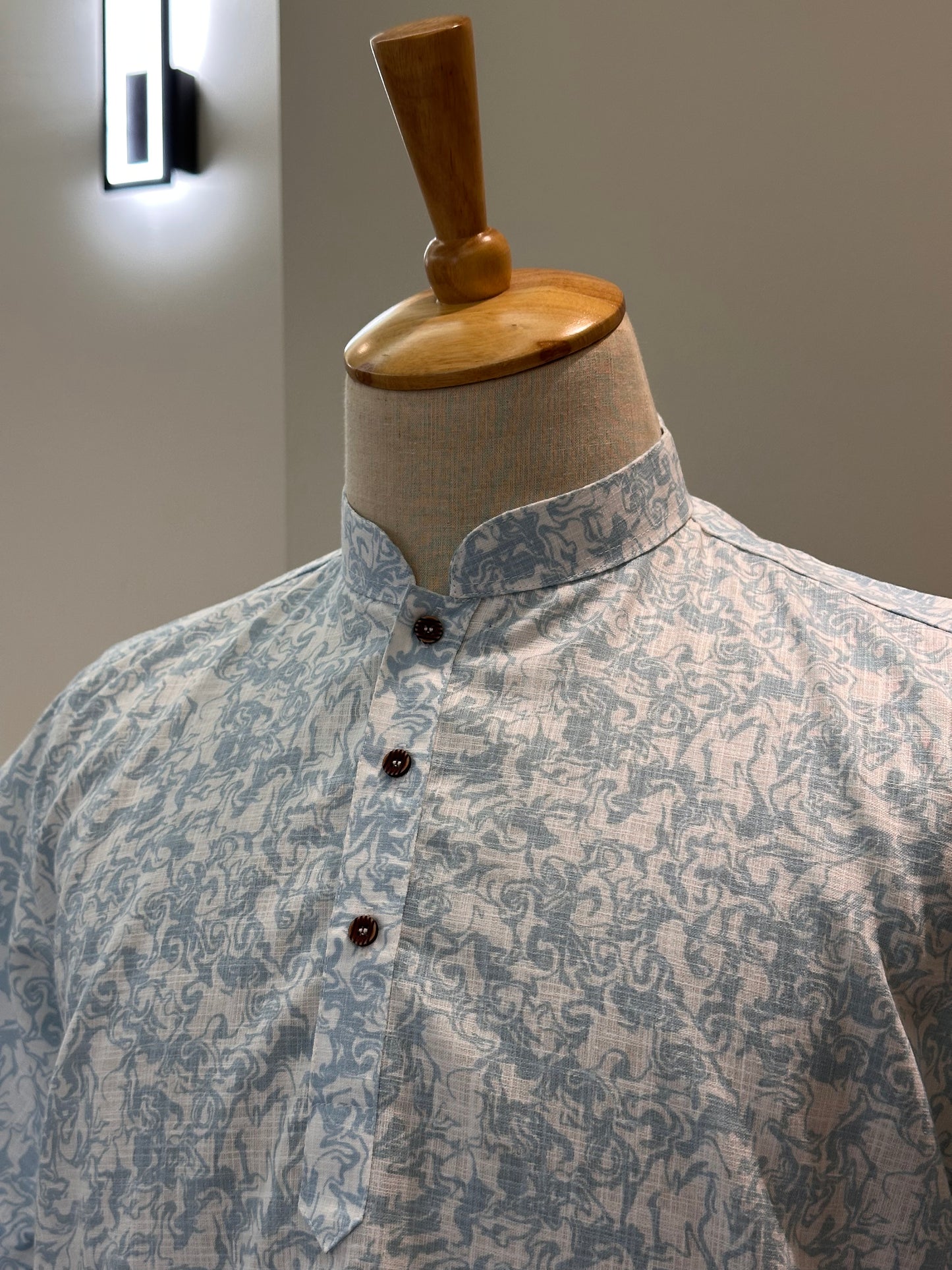 SM0126-18-05 White & Blue Motif Print Short Cotton Kurta