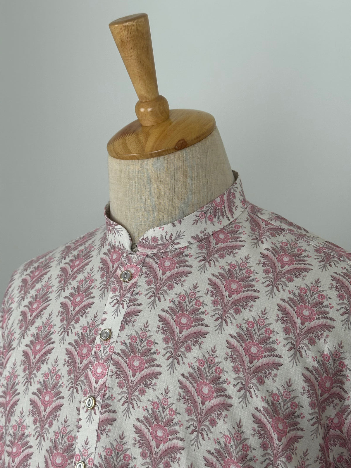 SM0826-01-06 White & Pink Soft Cotton Kurta