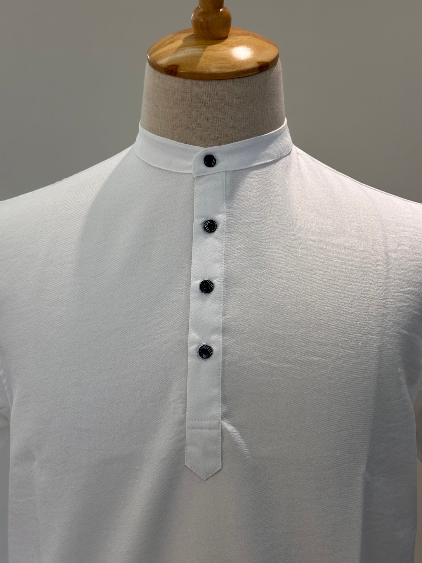 SM0326-01-03 White Soft Short Kurta