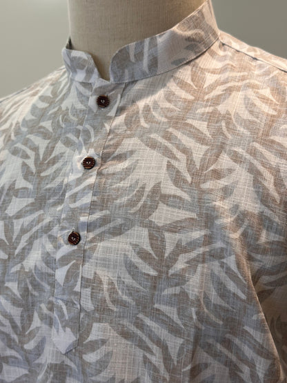 SM0326-18-03 White Grey Leaf Print Short Cotton Kurta