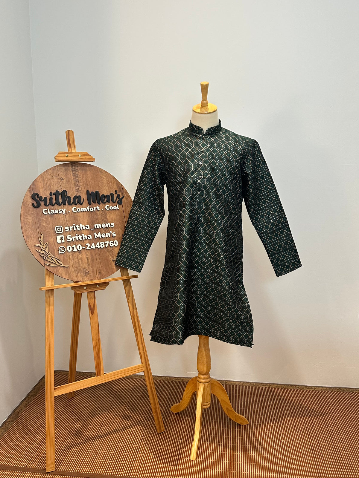 SM0826-02-09 Bottle Green & Gold Jacquard Silk Blend Kurta Set