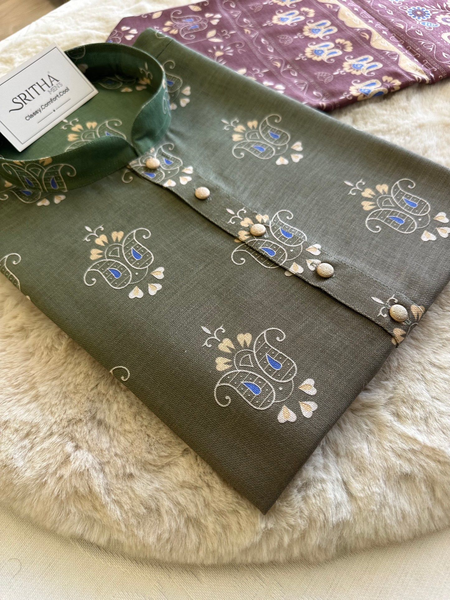 SM0825-01-09 Greyish Olive & Deep Wine Dual Tone  Cotton Kurta