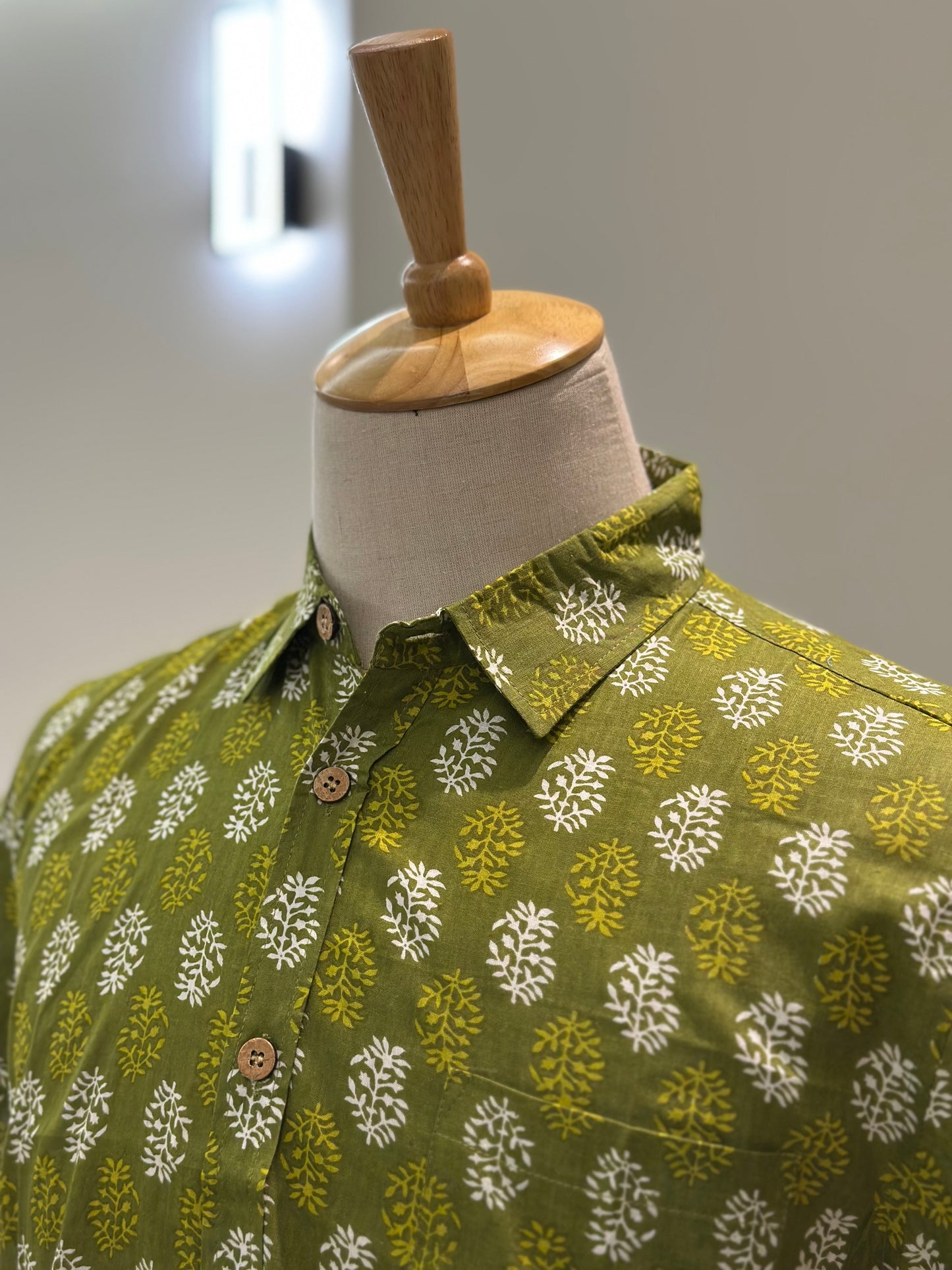 SM1123/25-08-07 Leaf Green Cotton Shirt