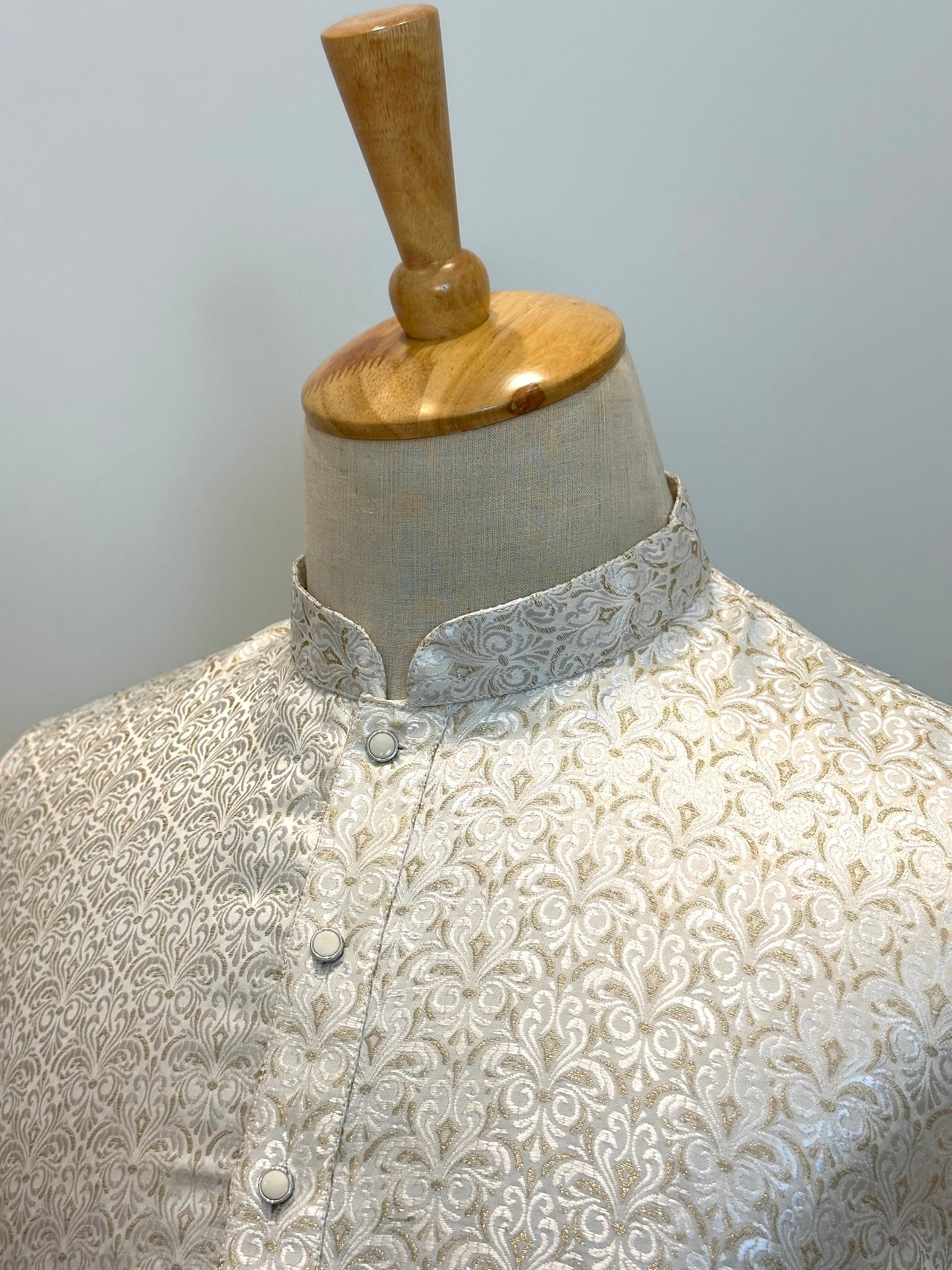 SM0626-02-16 Dual Shade Ivory & Gold Jacquard Silk Kurta Set