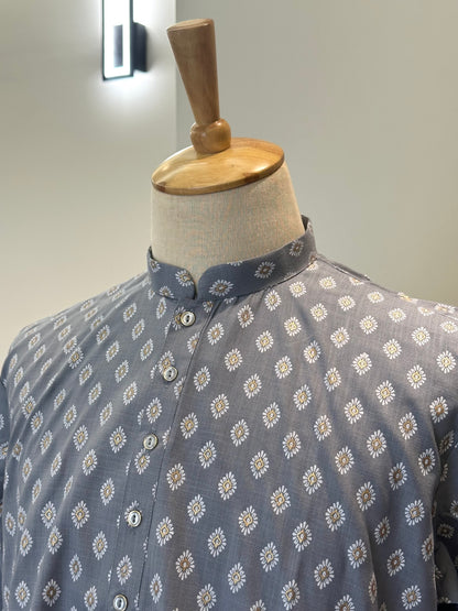 SM0526-01-01 Grey & White Printed Cotton Kurta