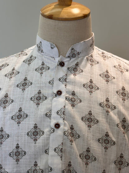 SM0326-18-04 White Brown Small Mandala Print Short Cotton Kurta