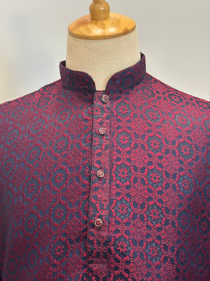 SM0626-02-09 Navy Base with Maroon Shade Kurta Set