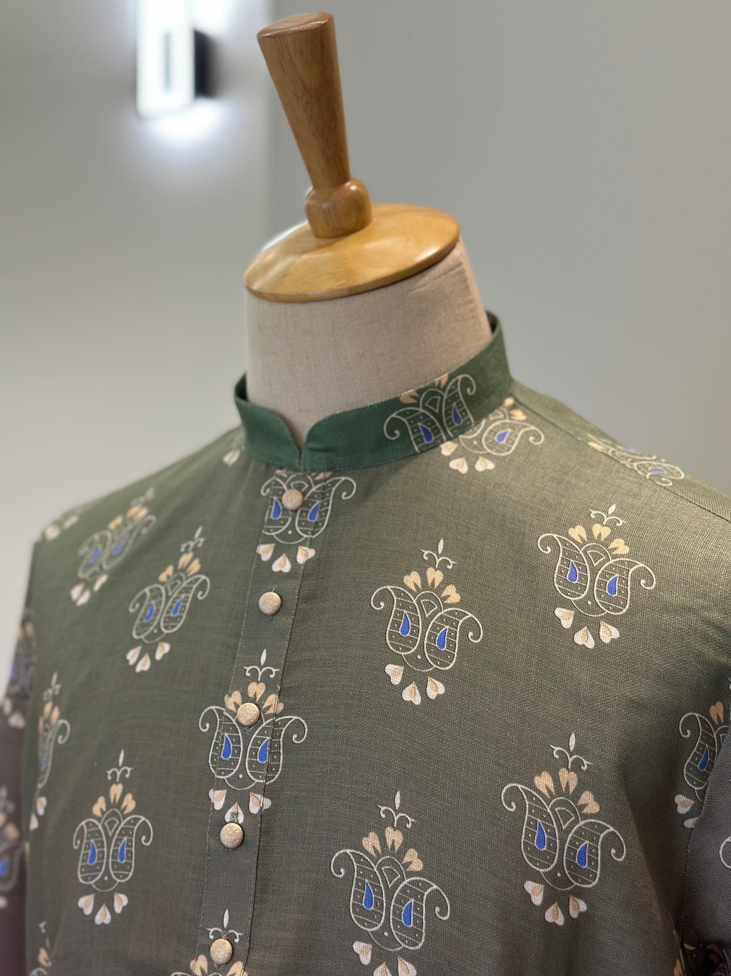 SM0825-01-09 Greyish Olive & Deep Wine Dual Tone  Cotton Kurta