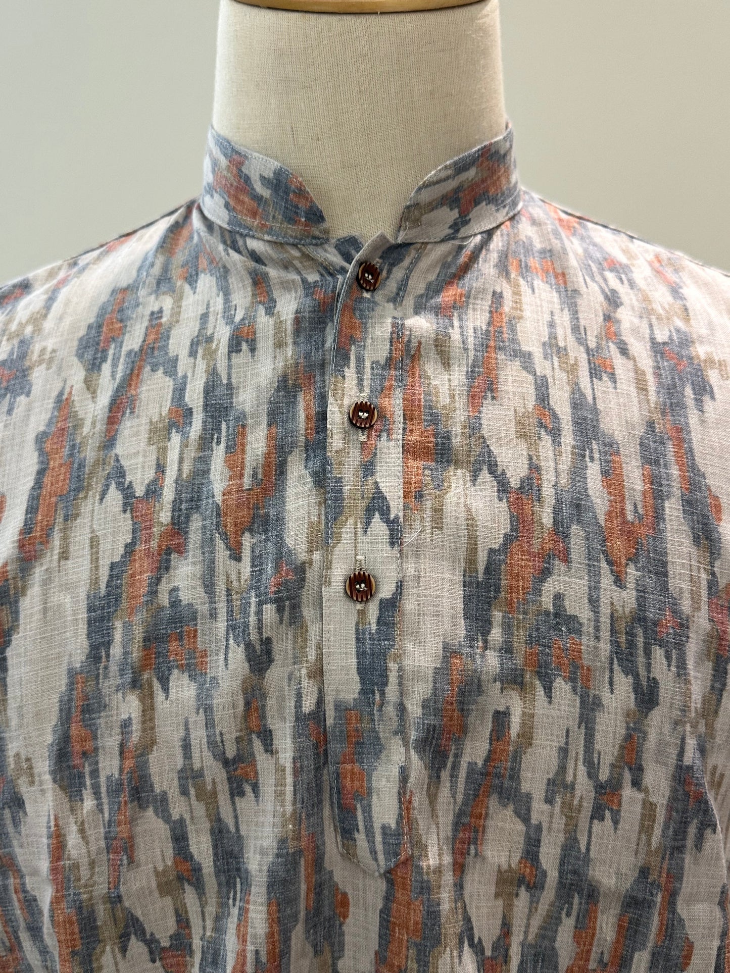 SM0925-18-16 Grey Orange Solid Cotton Short Kurta