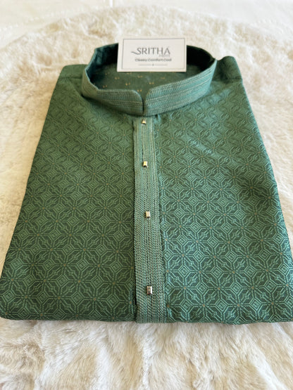 SM0725-02-09 Leaf Green Silk Blend Kurta Set