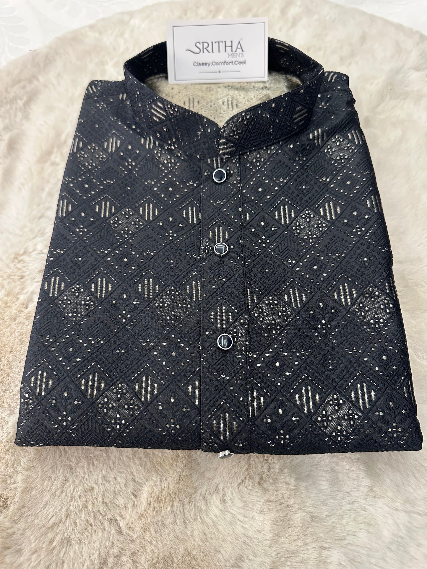 SM0526-02-02 Black& Gold Silk Blend Kurta Set
