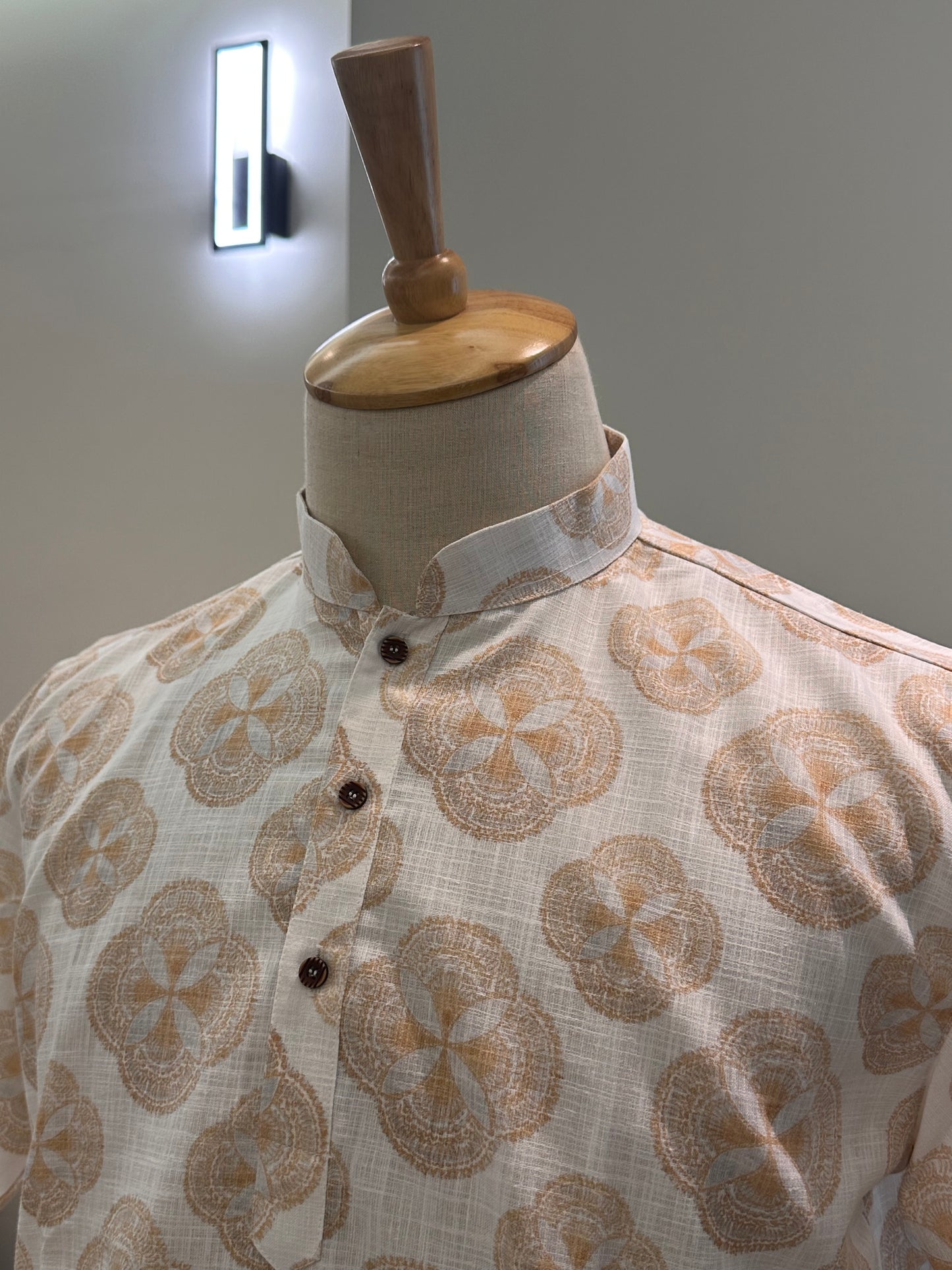 SM0126-18-08 Off White & Orange Print Short Cotton Kurta