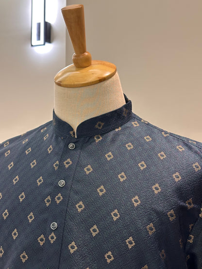 SM0126-02-05 Bottle Green Jacquard Silk Blend Kurta Set