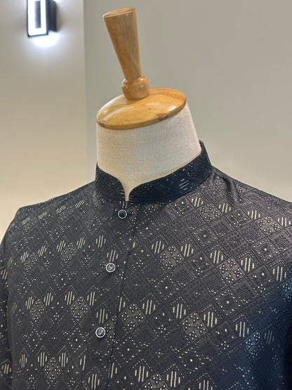 SM0526-02-02 Black& Gold Silk Blend Kurta Set