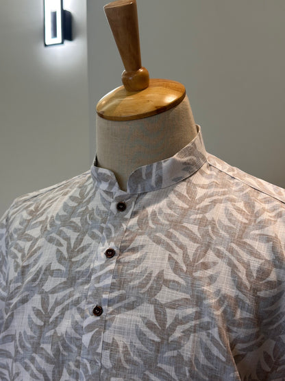SM0326-18-03 White Grey Leaf Print Short Cotton Kurta