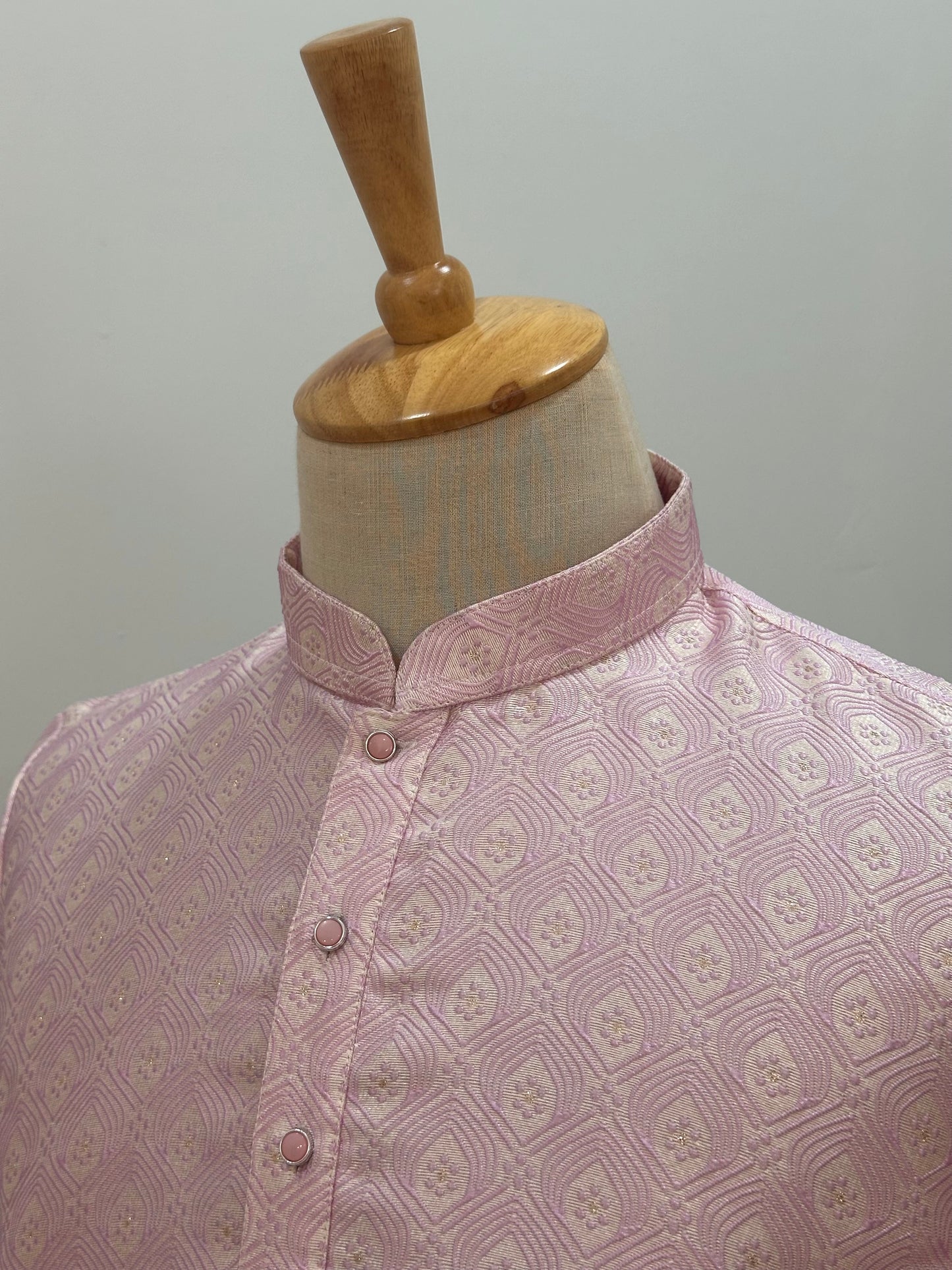 SM0626-02-07 Lavender Pink Jacquard Silk Blend Kurta Set