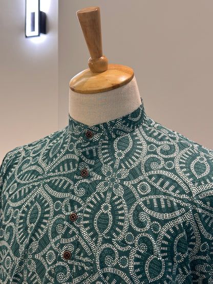SM0326-16-09 Green & White Print Short Cotton Kurta