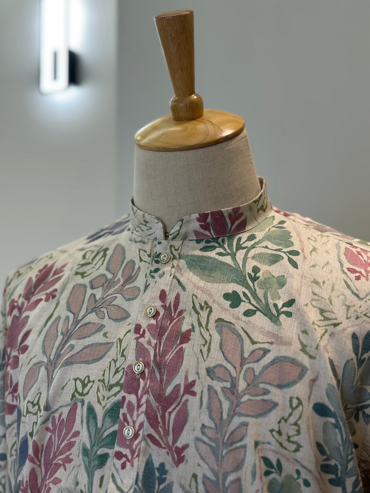 SM0825-01-05 Beige Leaf Motif Cotton Kurta