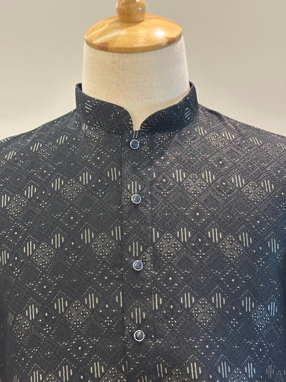 SM0526-02-02 Black& Gold Silk Blend Kurta Set