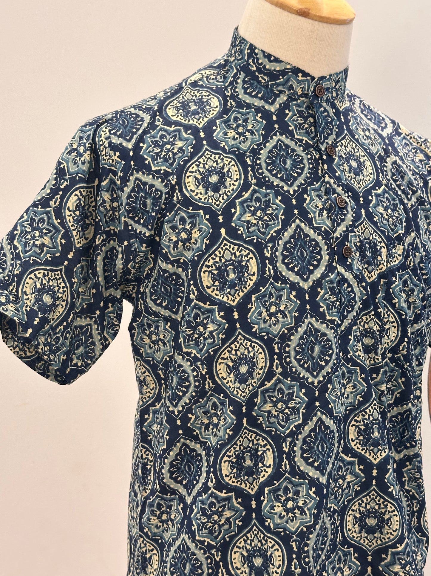 SM0326-16-04 Dark Blue Base Mandala Print Short Cotton Kurta