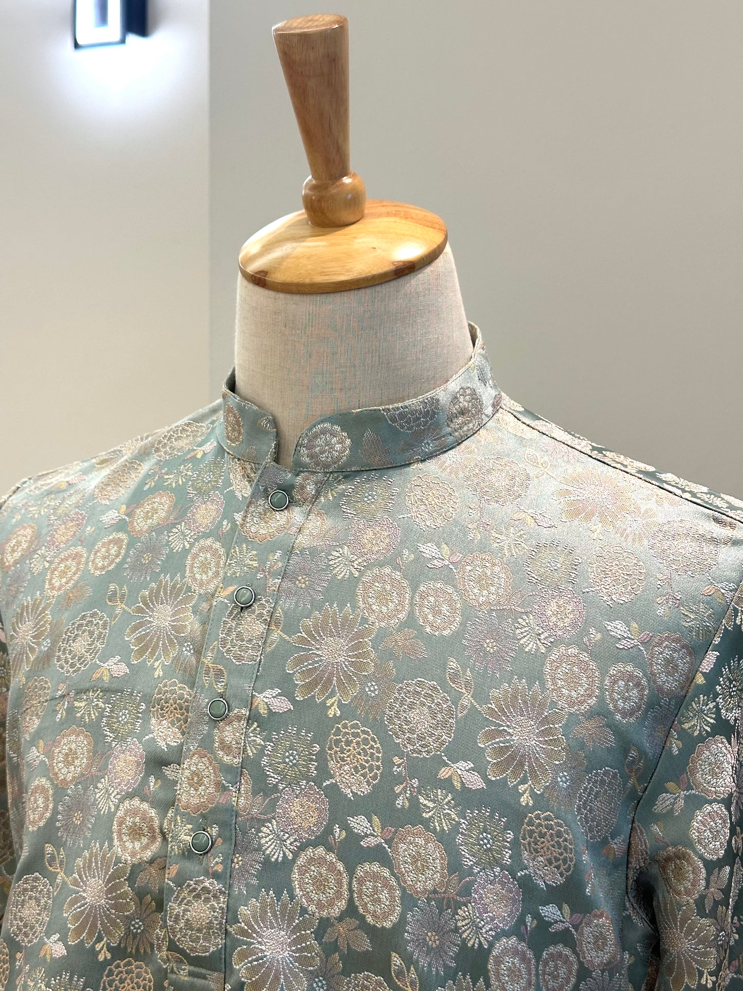 SM0925/26-02-11 Green Heavy Design Brocade Kurta Set