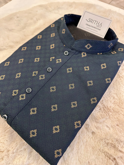 SM0126-02-05 Bottle Green Jacquard Silk Blend Kurta Set