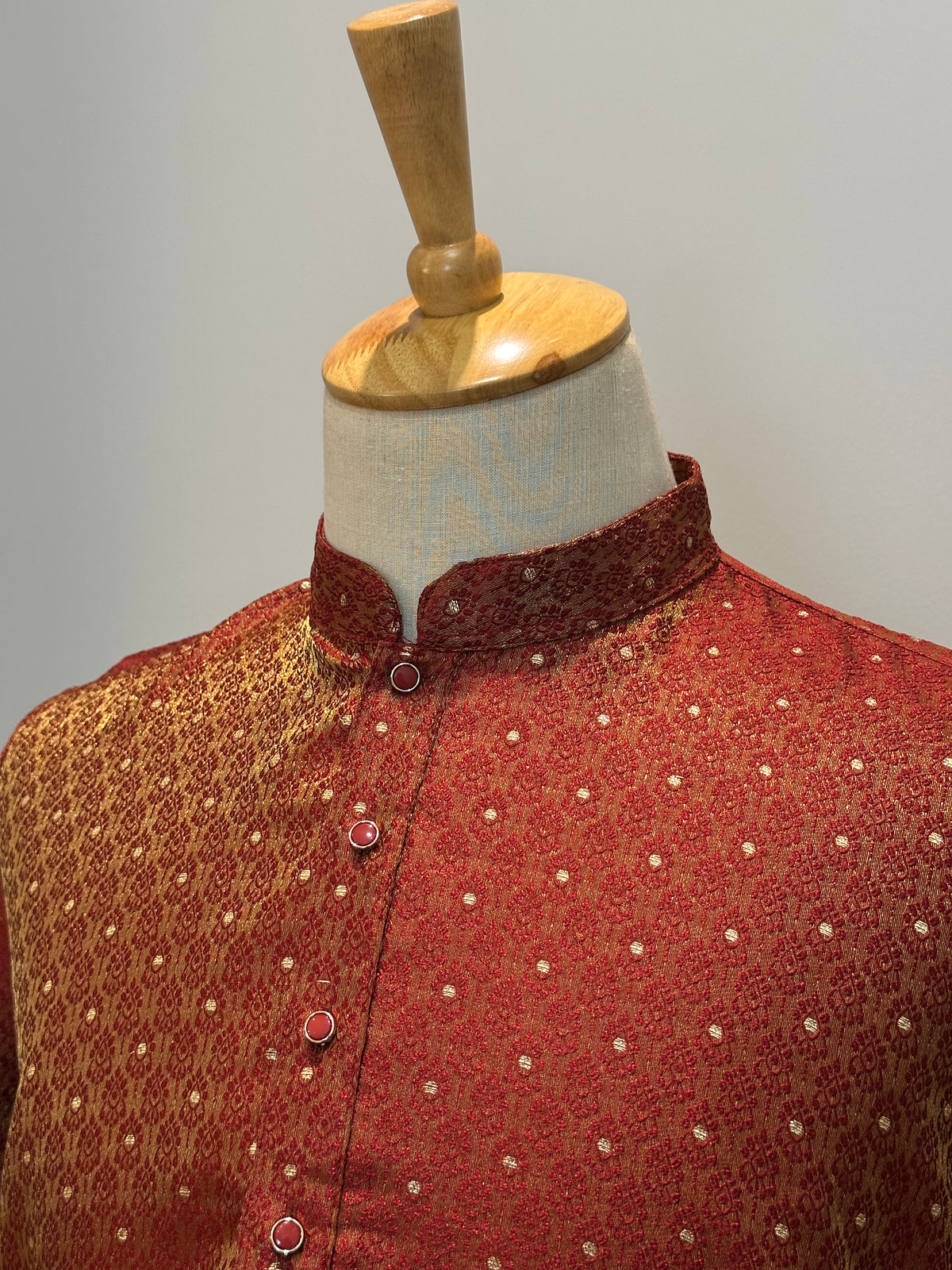 SM0826-02-12 Red & Gold Dual Shade Jacquard Silk Blend Kurta Set