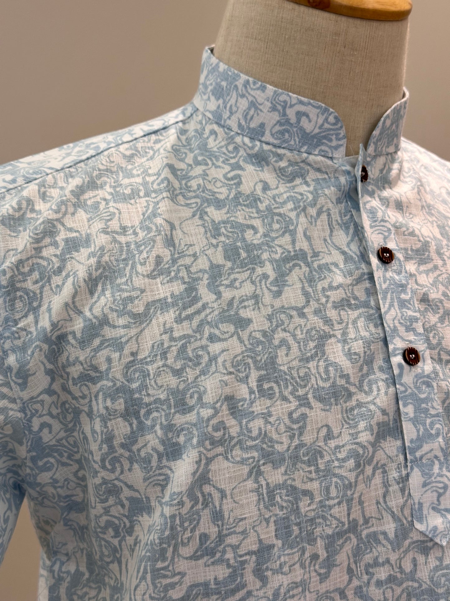 SM0126-18-05 White & Blue Motif Print Short Cotton Kurta