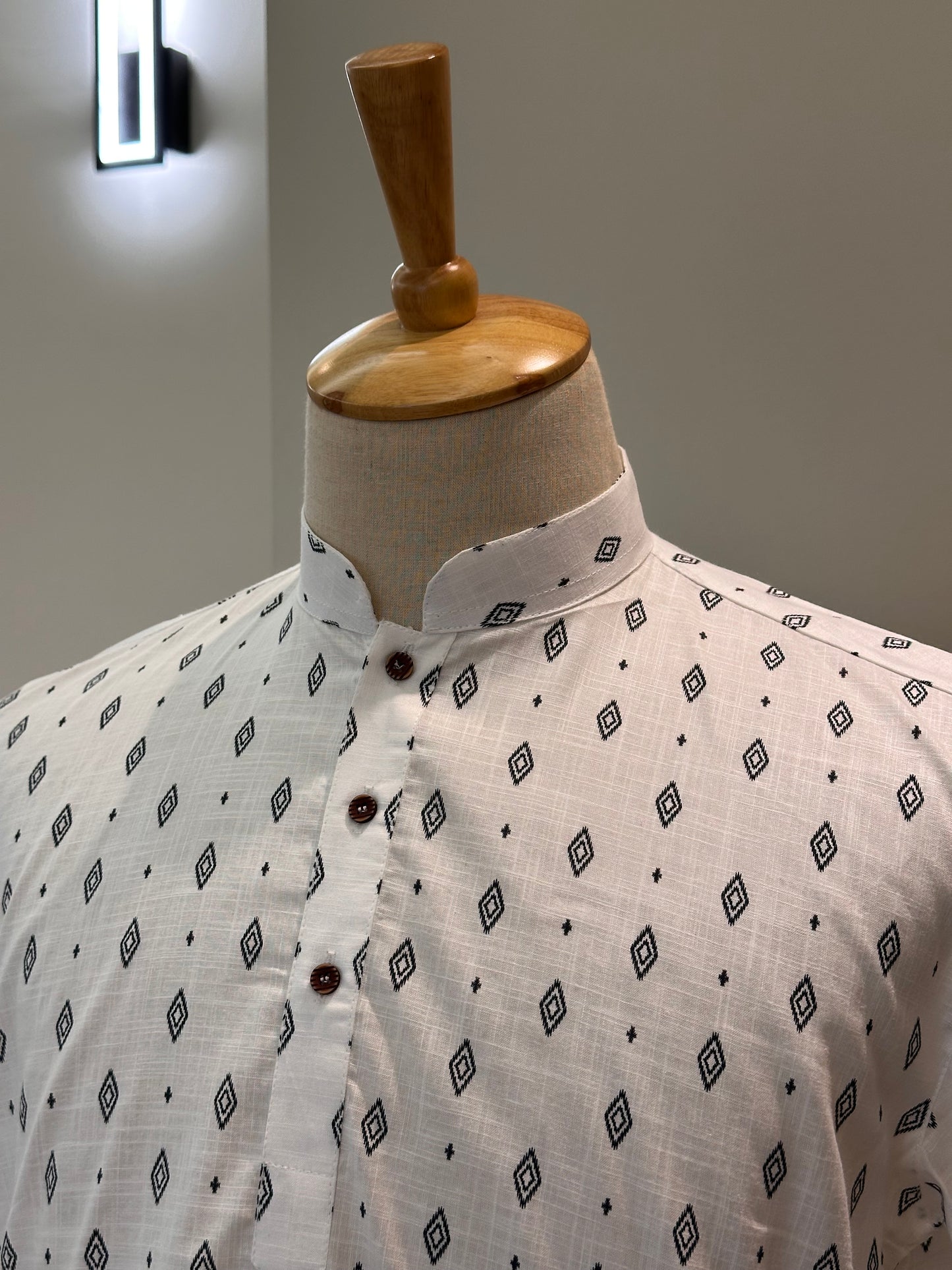 SM0126-18-03 White & Black Print Short Cotton Kurta